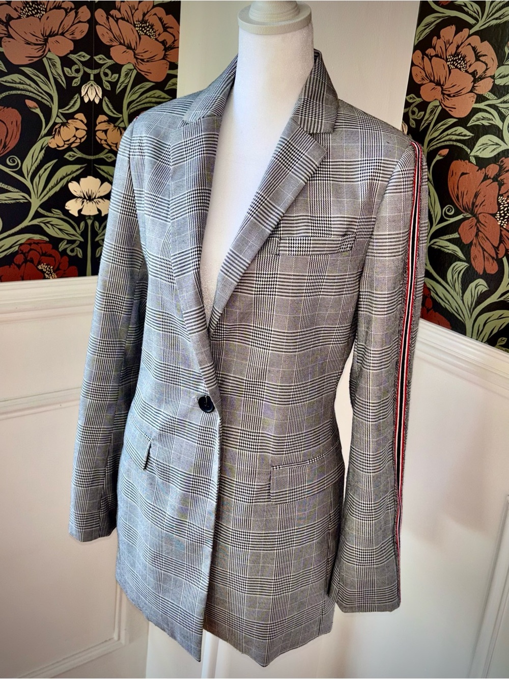 Coco + Jaimeson Plaid Boyfriend Blazer w/ Stripe Sleeve Detail Preppy Chic